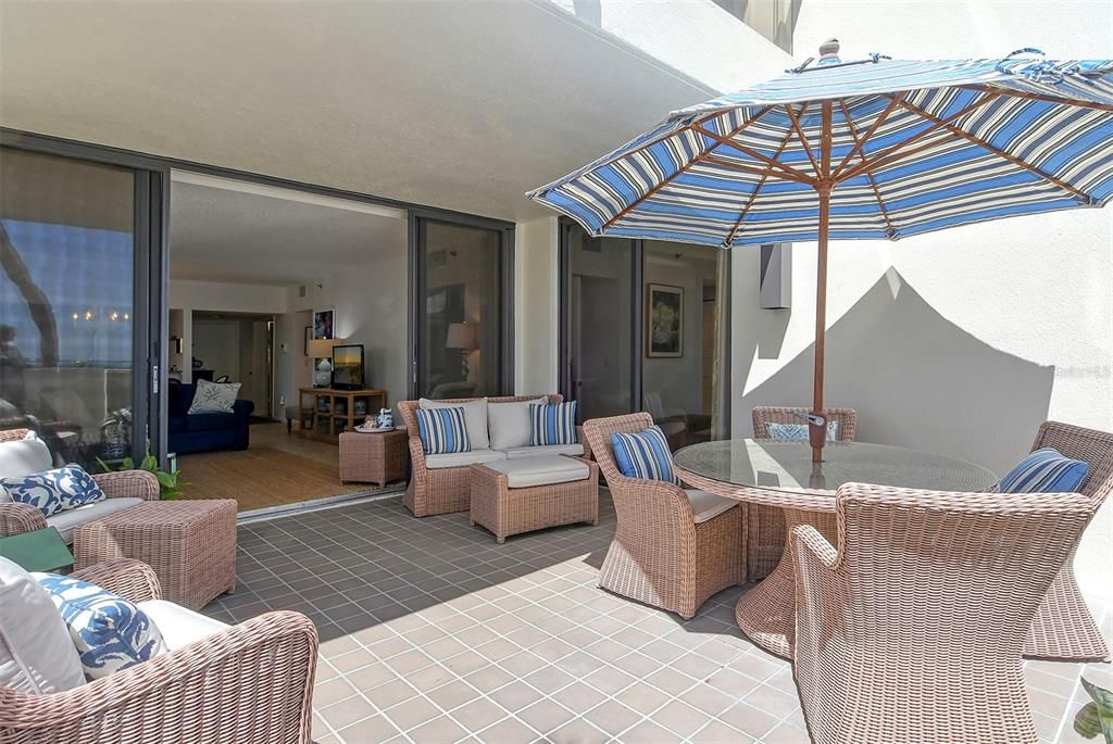 En Venta: $729,000 (2 camas, 2 baños, 1442 Pies cuadrados)