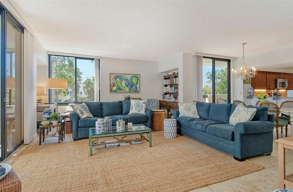 En Venta: $729,000 (2 camas, 2 baños, 1442 Pies cuadrados)