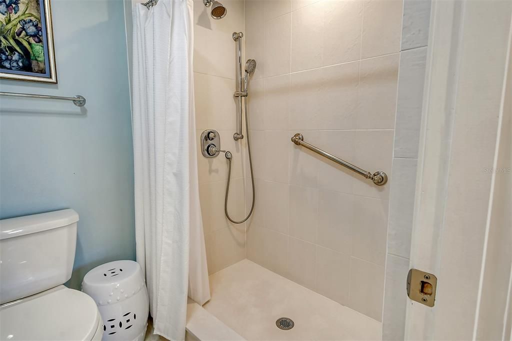 En Venta: $729,000 (2 camas, 2 baños, 1442 Pies cuadrados)