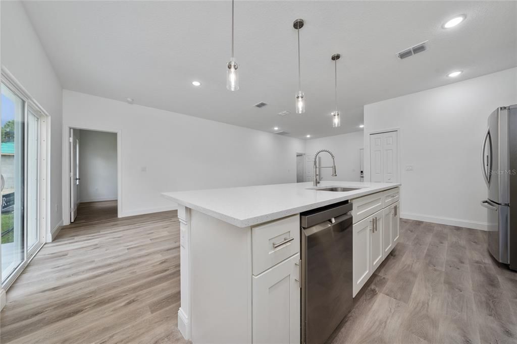 For Sale: $284,900 (4 beds, 2 baths, 1503 Square Feet)