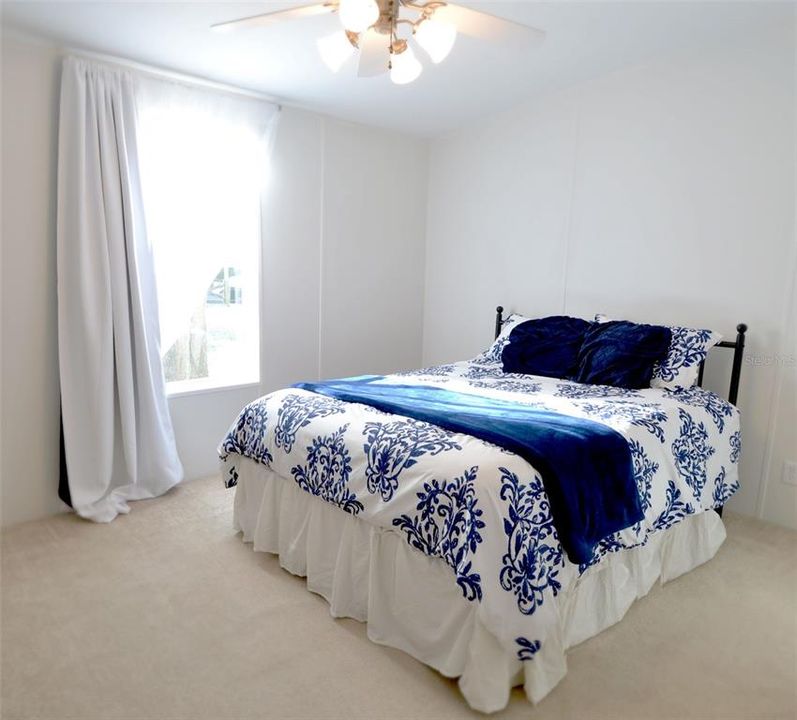 待售: $320,000 (3 贝兹, 2 浴室, 1260 平方英尺)