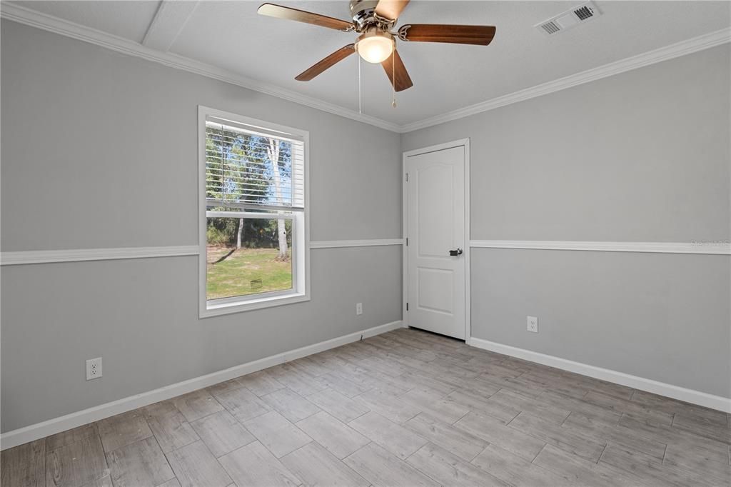 For Sale: $289,900 (4 beds, 2 baths, 1620 Square Feet)