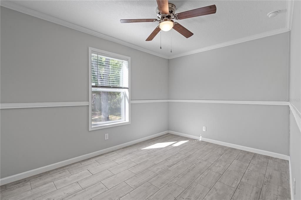 For Sale: $289,900 (4 beds, 2 baths, 1620 Square Feet)