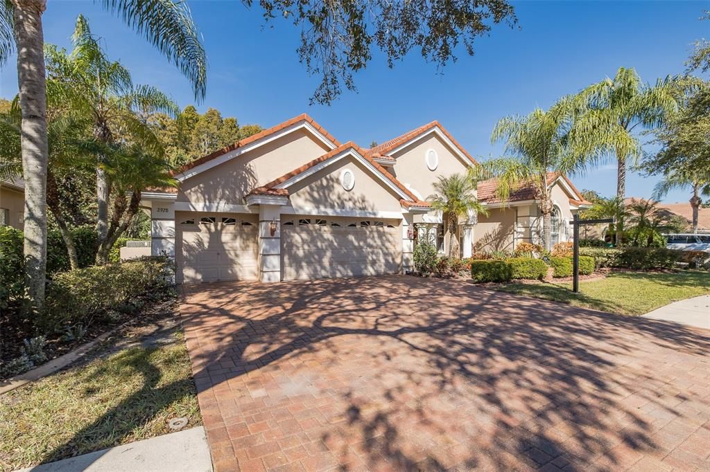 For Sale: $1,149,000 (4 beds, 4 baths, 3541 Square Feet)