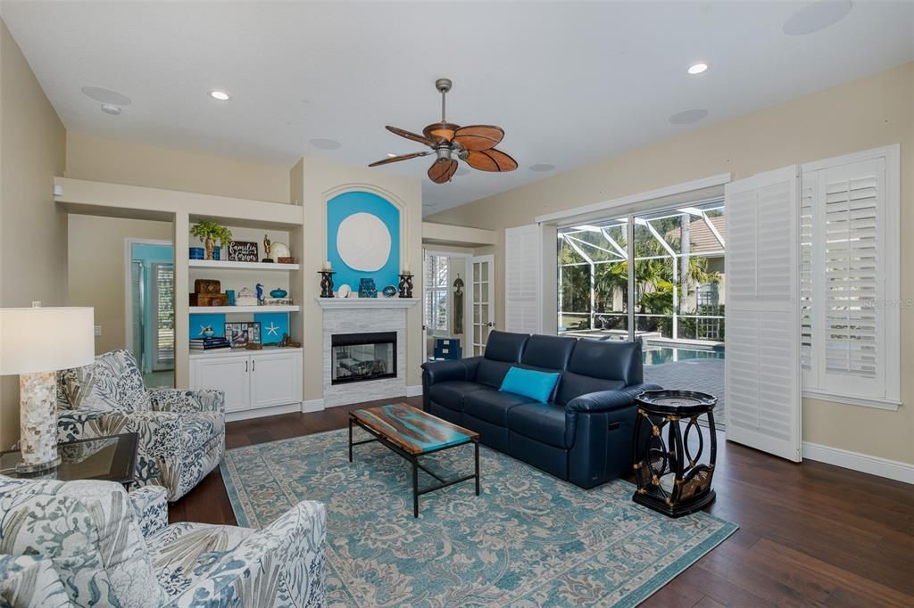 For Sale: $1,149,000 (4 beds, 4 baths, 3541 Square Feet)