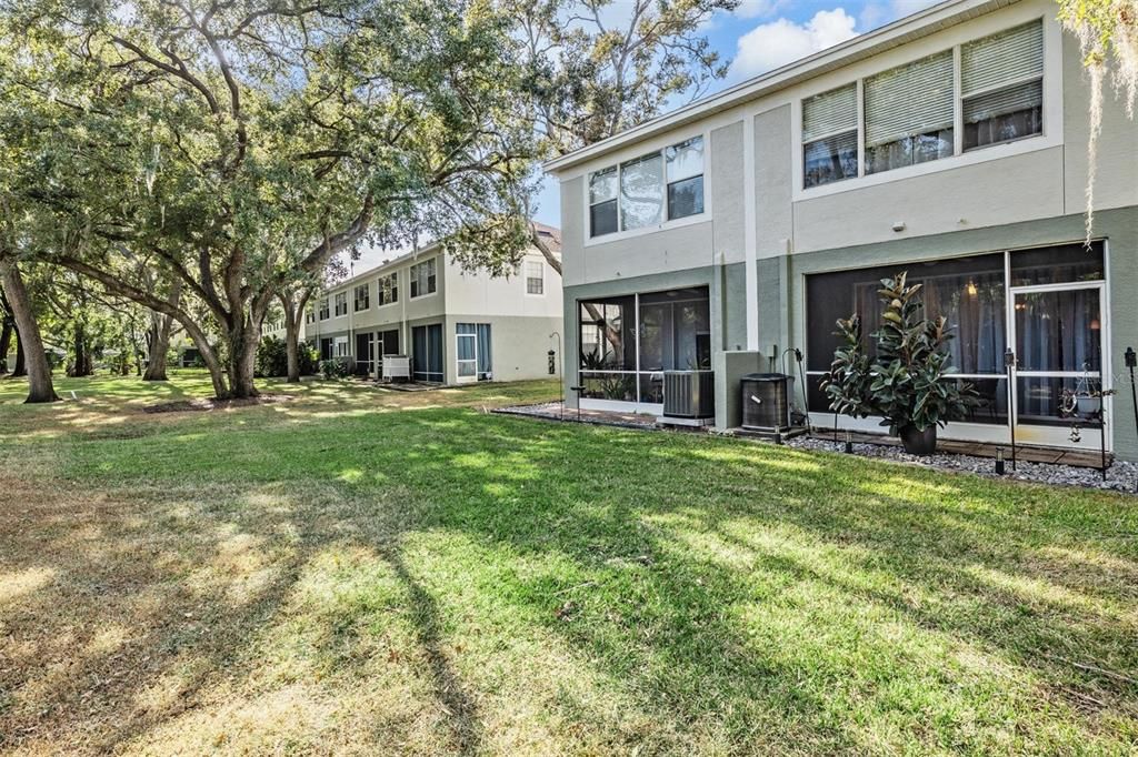 На продажу: $275,000 (2 спален, 2 ванн, 1240 Квадратных фут)