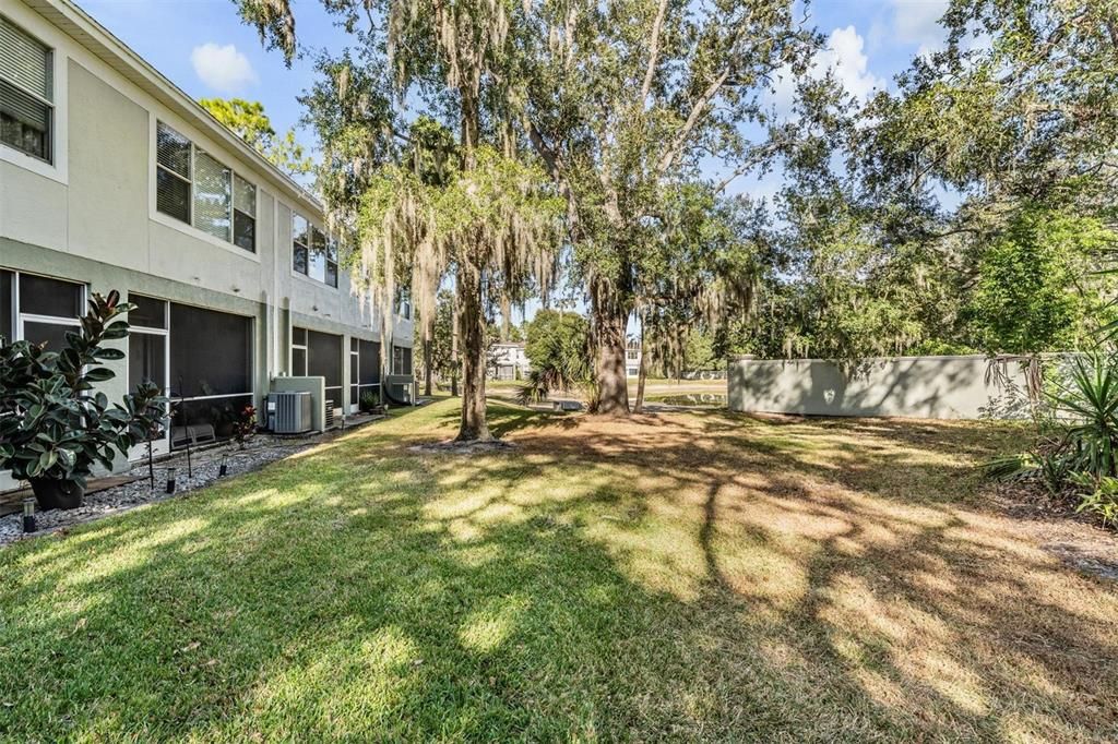 На продажу: $275,000 (2 спален, 2 ванн, 1240 Квадратных фут)