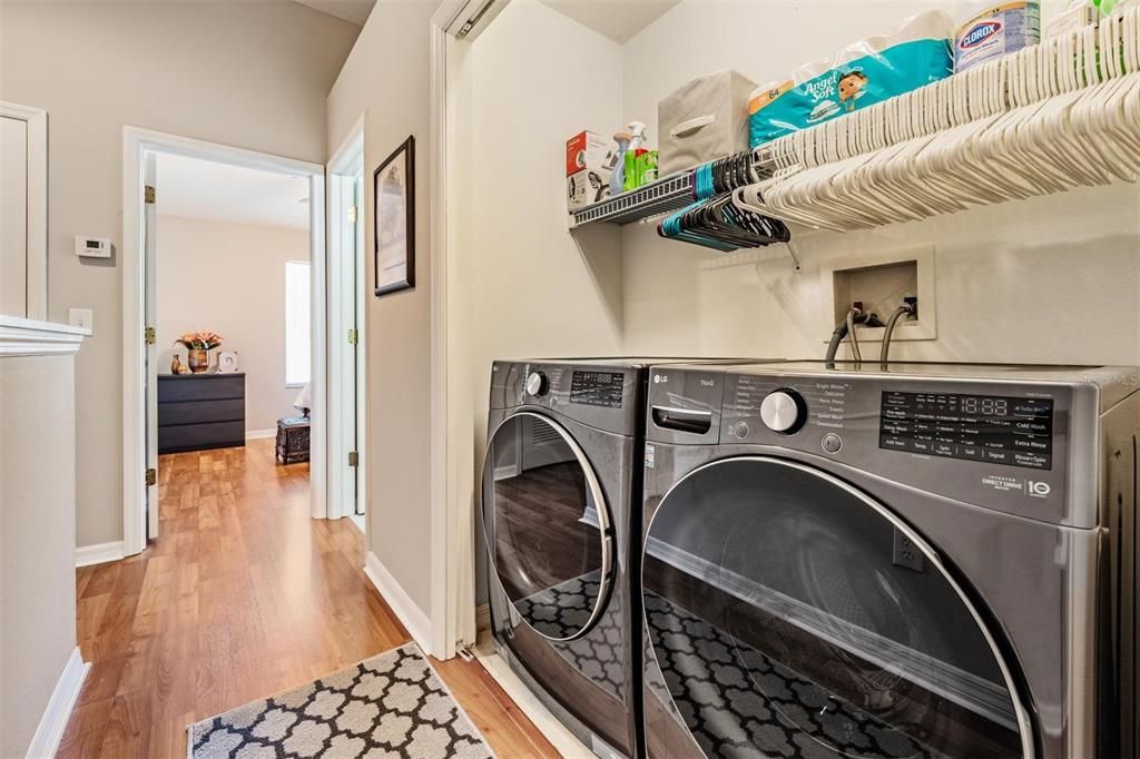 На продажу: $275,000 (2 спален, 2 ванн, 1240 Квадратных фут)