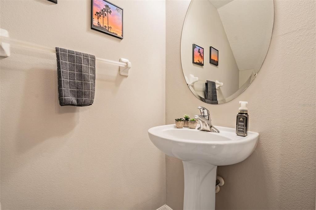 На продажу: $275,000 (2 спален, 2 ванн, 1240 Квадратных фут)