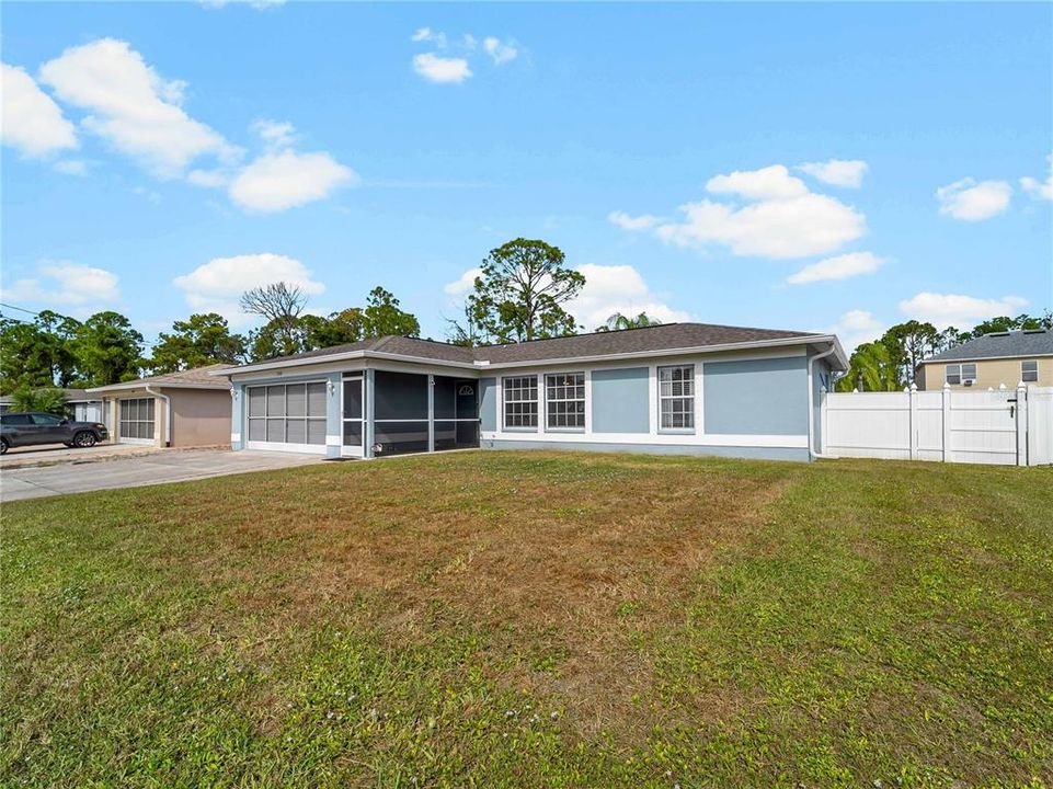 Activo con contrato: $320,000 (3 camas, 2 baños, 1192 Pies cuadrados)