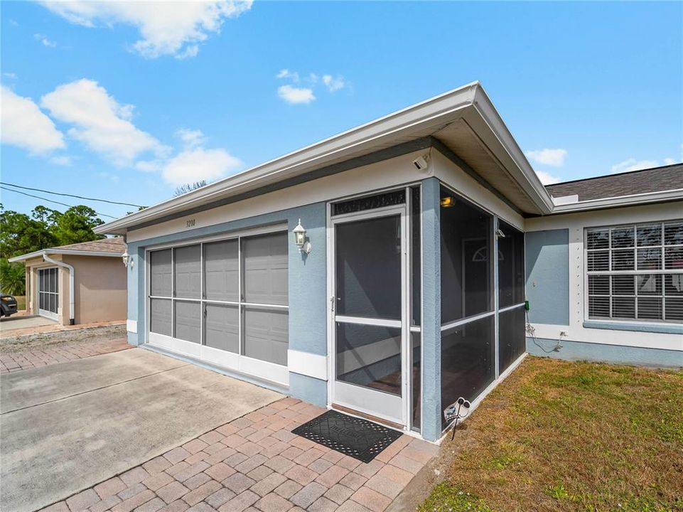 Activo con contrato: $320,000 (3 camas, 2 baños, 1192 Pies cuadrados)