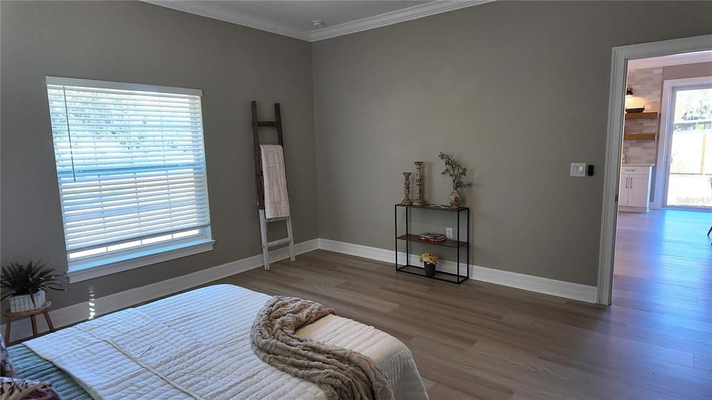 For Sale: $689,900 (4 beds, 2 baths, 1928 Square Feet)