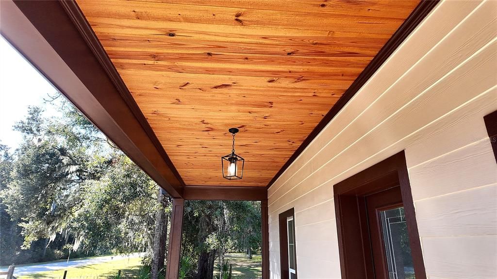 For Sale: $689,900 (4 beds, 2 baths, 1928 Square Feet)