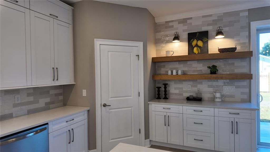 For Sale: $689,900 (4 beds, 2 baths, 1928 Square Feet)