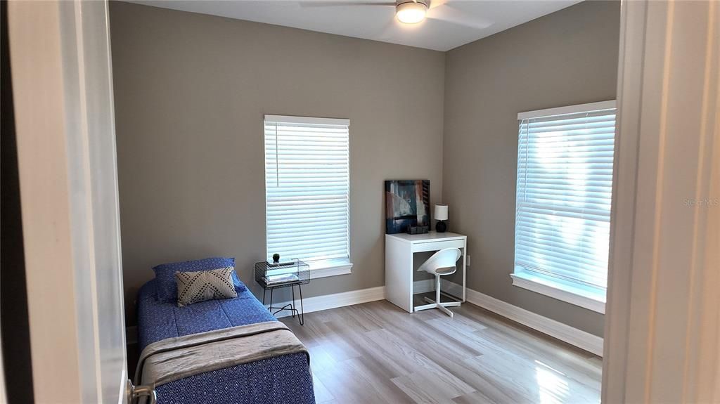 For Sale: $689,900 (4 beds, 2 baths, 1928 Square Feet)