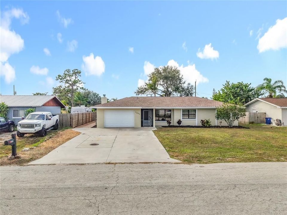 待售: $365,000 (3 贝兹, 2 浴室, 1427 平方英尺)