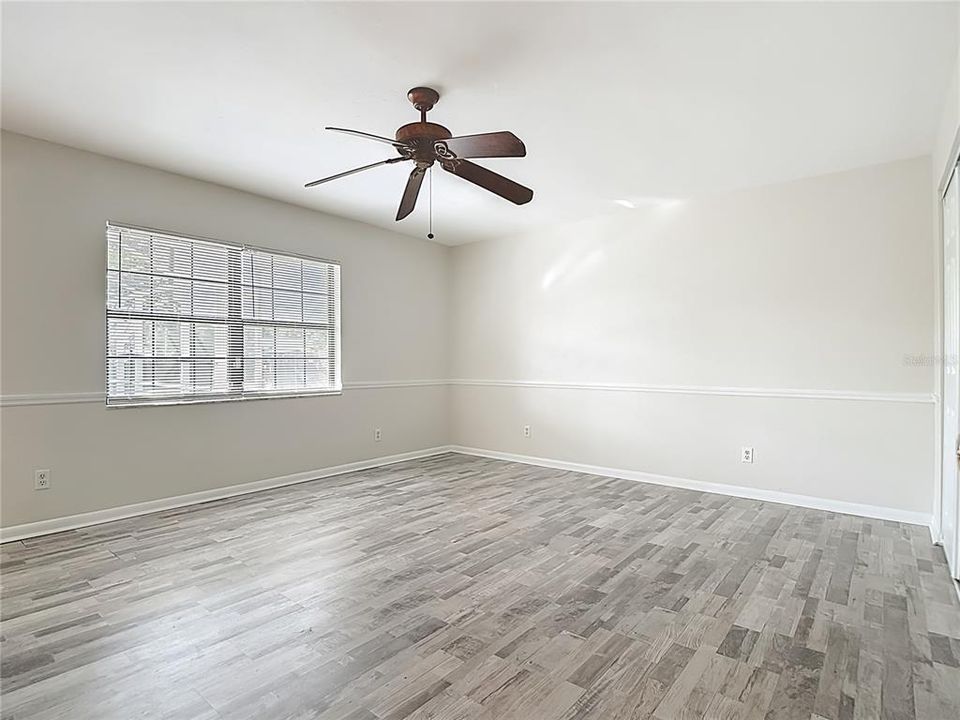 待售: $365,000 (3 贝兹, 2 浴室, 1427 平方英尺)