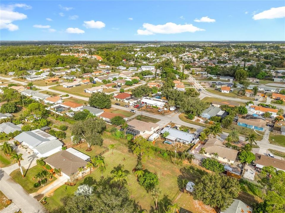 待售: $365,000 (3 贝兹, 2 浴室, 1427 平方英尺)