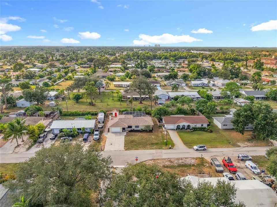 待售: $365,000 (3 贝兹, 2 浴室, 1427 平方英尺)