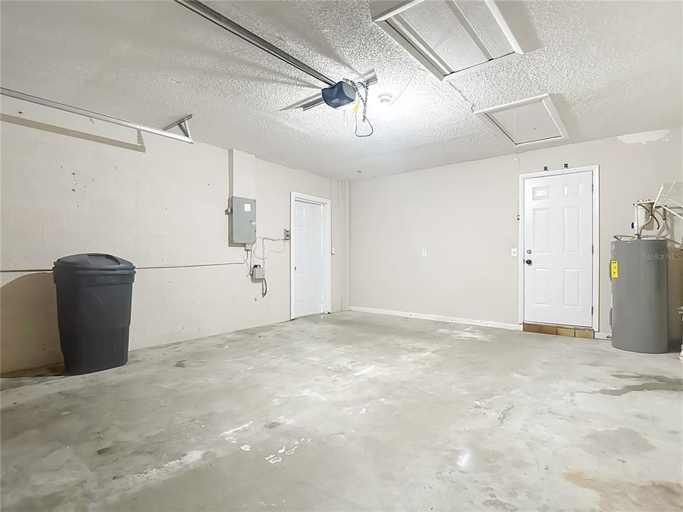 待售: $365,000 (3 贝兹, 2 浴室, 1427 平方英尺)