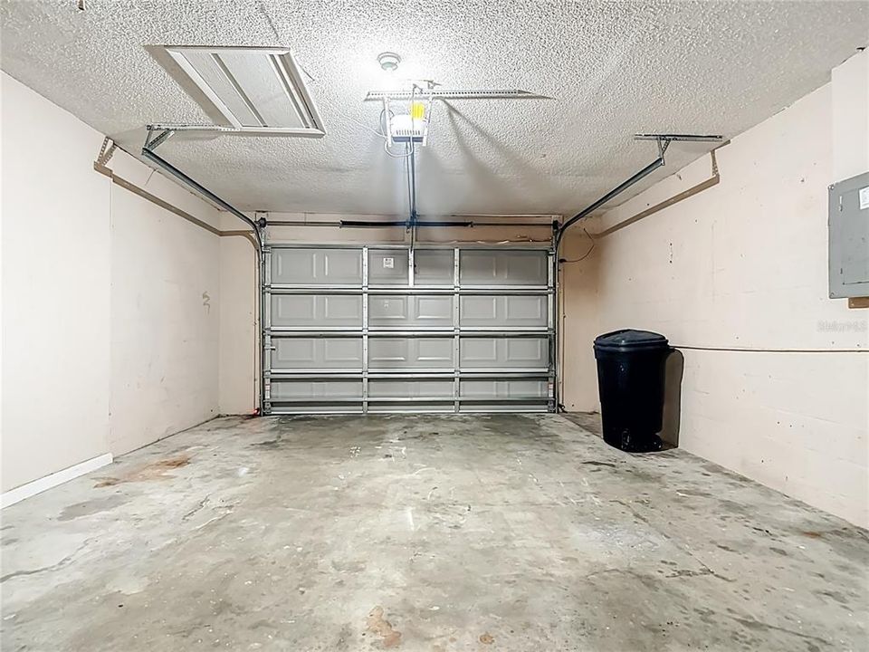 待售: $365,000 (3 贝兹, 2 浴室, 1427 平方英尺)