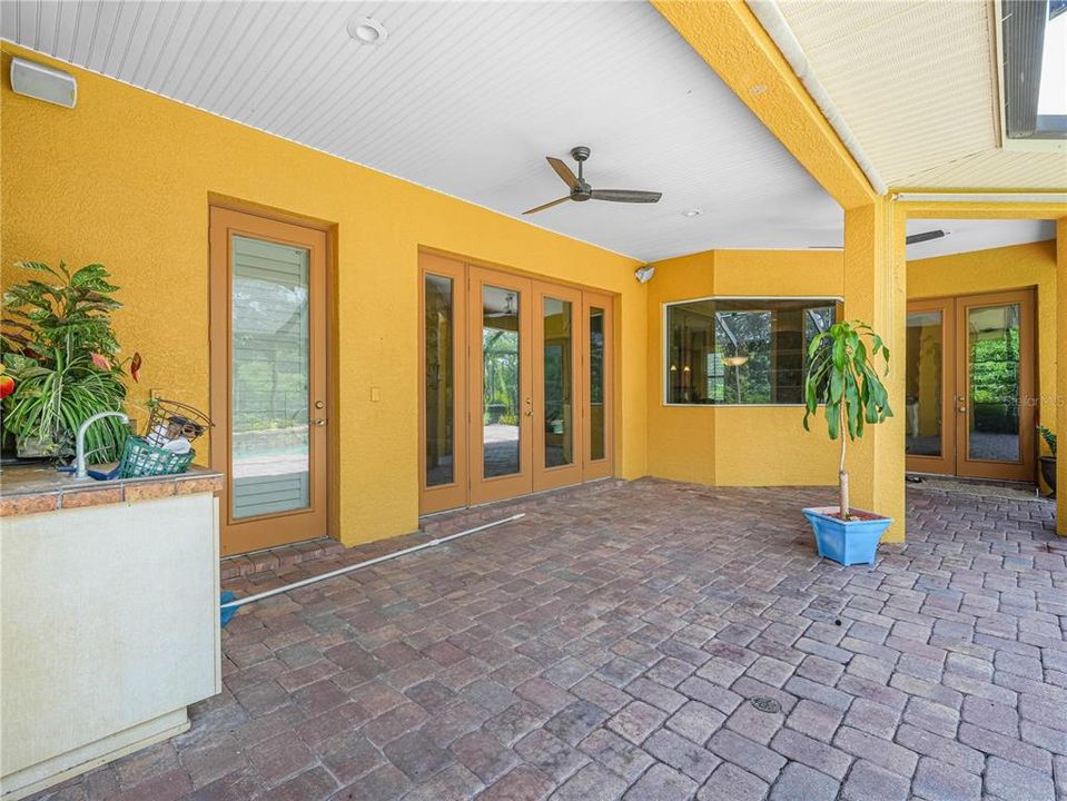 En Venta: $950,000 (5 camas, 4 baños, 3669 Pies cuadrados)