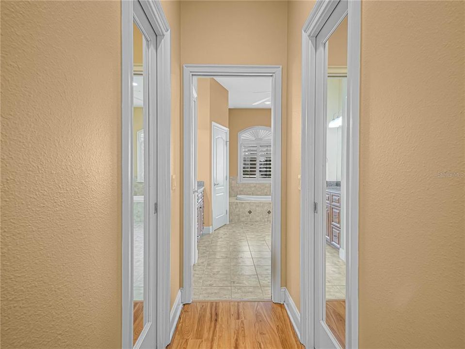 En Venta: $950,000 (5 camas, 4 baños, 3669 Pies cuadrados)