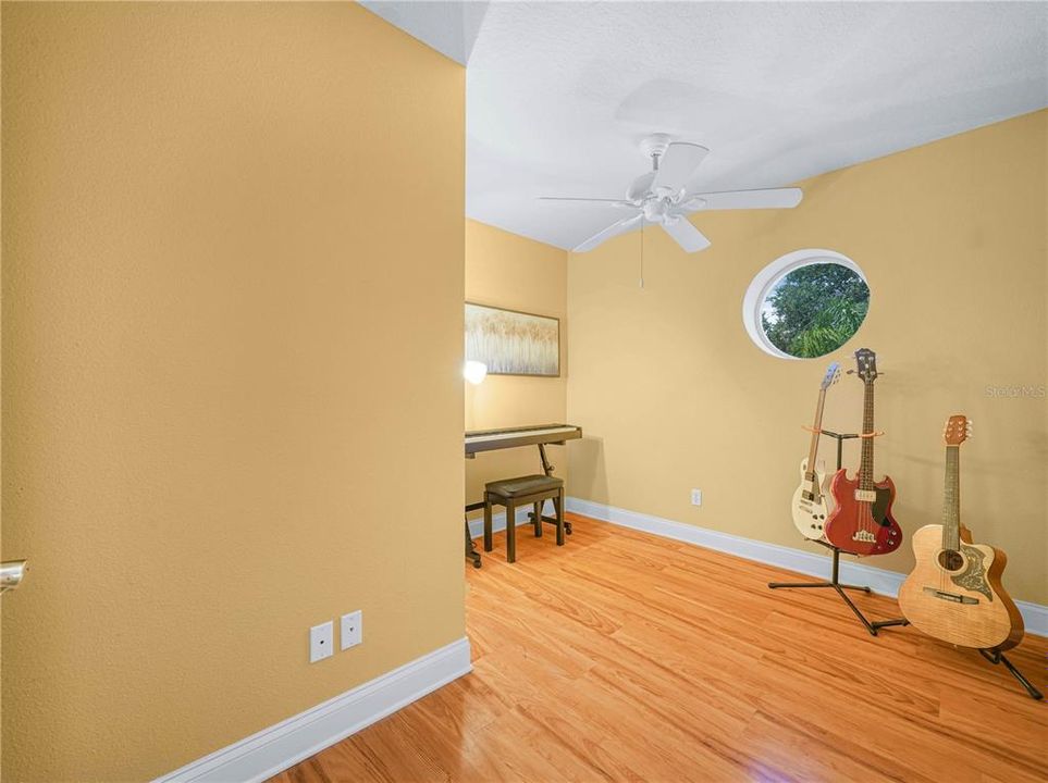 En Venta: $950,000 (5 camas, 4 baños, 3669 Pies cuadrados)