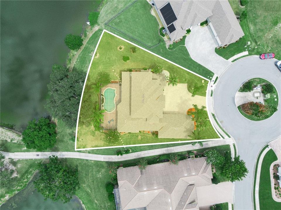 For Sale: $895,000 (5 beds, 4 baths, 3669 Square Feet)