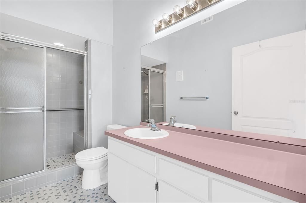 For Sale: $170,000 (2 beds, 2 baths, 1210 Square Feet)