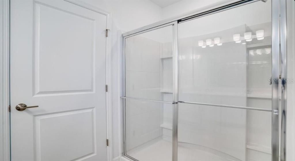 For Sale: $250,000 (3 beds, 2 baths, 1500 Square Feet)