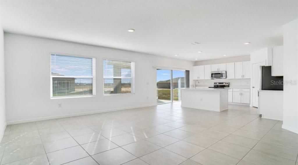 For Sale: $250,000 (3 beds, 2 baths, 1500 Square Feet)