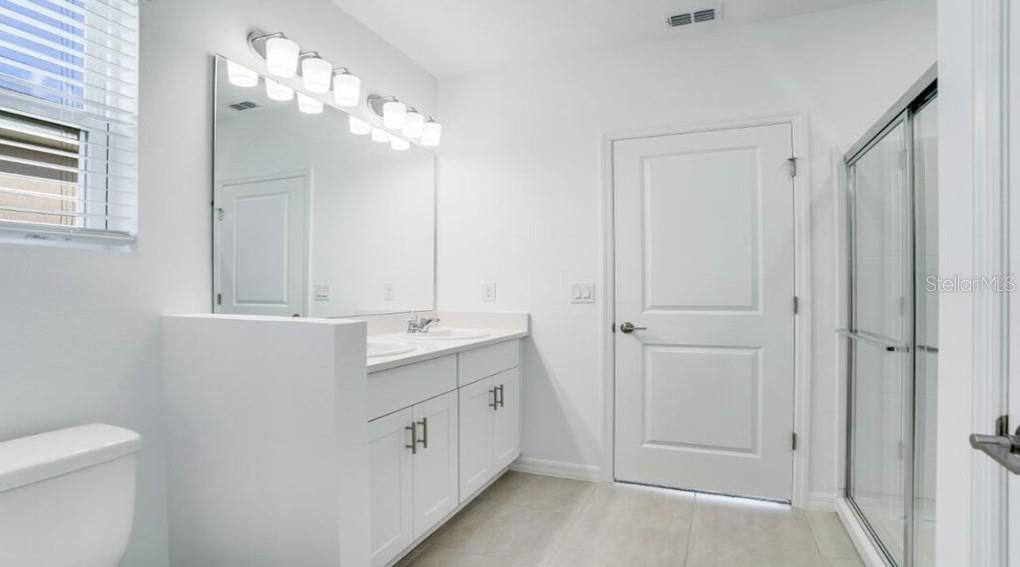 For Sale: $250,000 (3 beds, 2 baths, 1500 Square Feet)