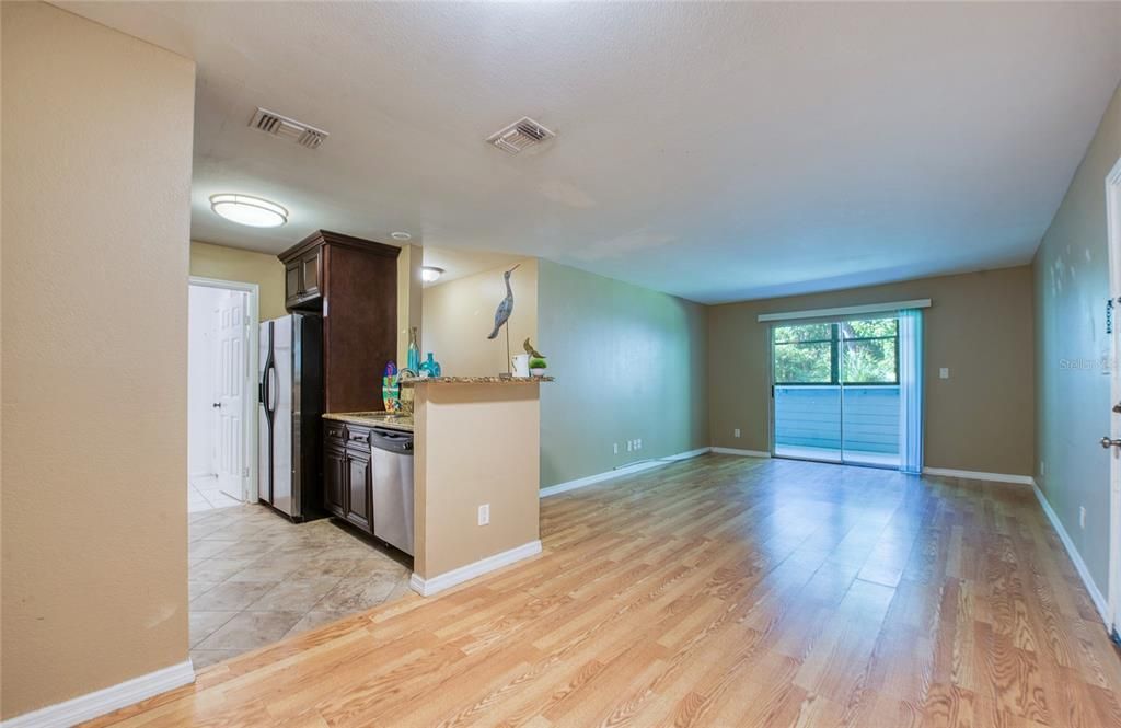 待售: $182,500 (3 贝兹, 2 浴室, 985 平方英尺)