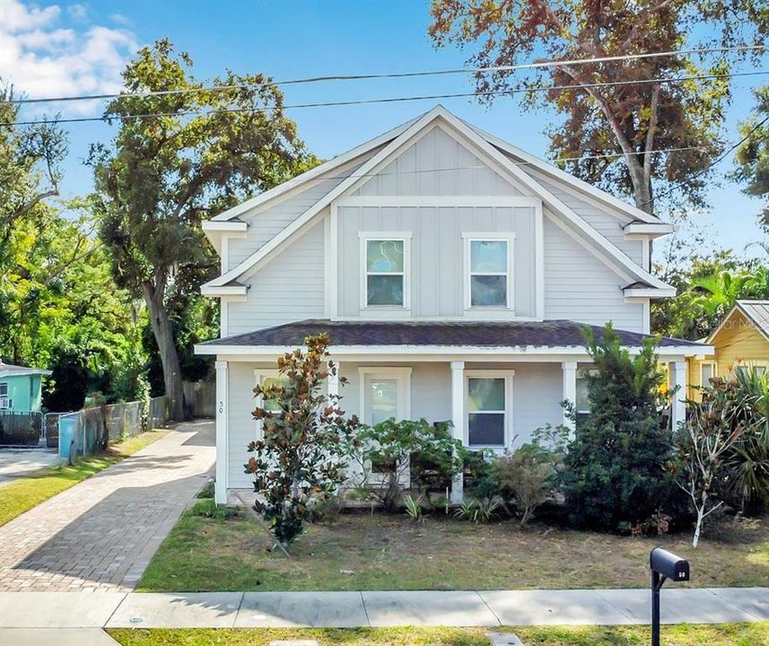 For Rent: $2,700 (3 beds, 2 baths, 1537 Square Feet)