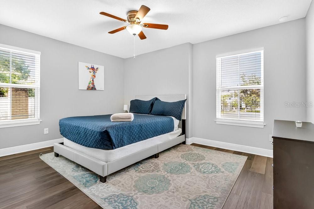 For Rent: $2,700 (3 beds, 2 baths, 1537 Square Feet)