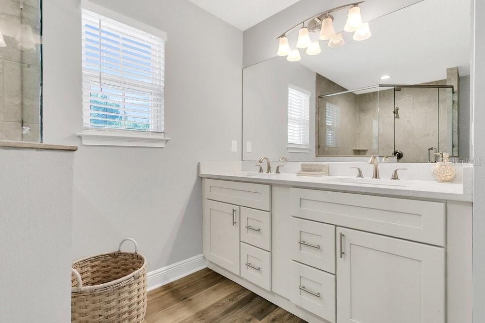 For Rent: $2,700 (3 beds, 2 baths, 1537 Square Feet)