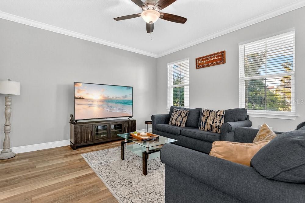 For Rent: $2,700 (3 beds, 2 baths, 1537 Square Feet)