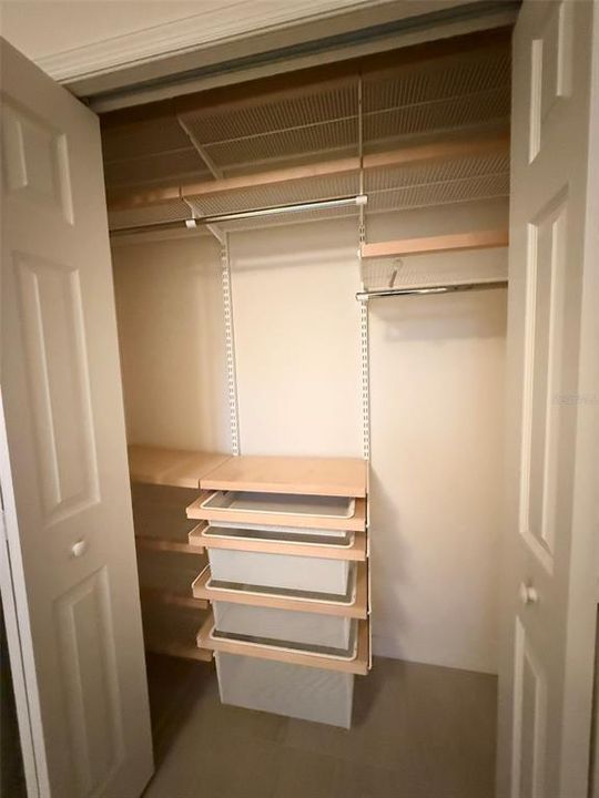 合同活跃: $228,900 (2 贝兹, 2 浴室, 1391 平方英尺)