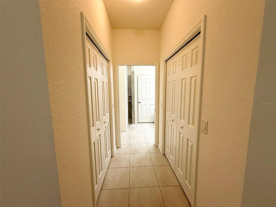 合同活跃: $228,900 (2 贝兹, 2 浴室, 1391 平方英尺)