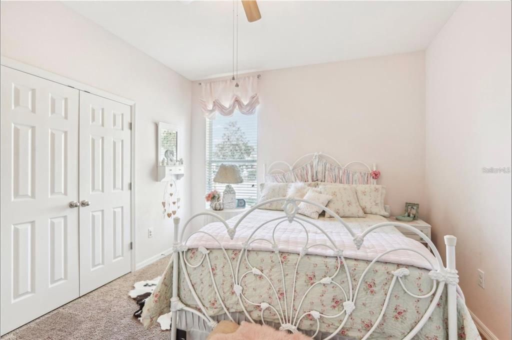 Active With Contract: $399,900 (3 beds, 2 baths, 1840 Square Feet)