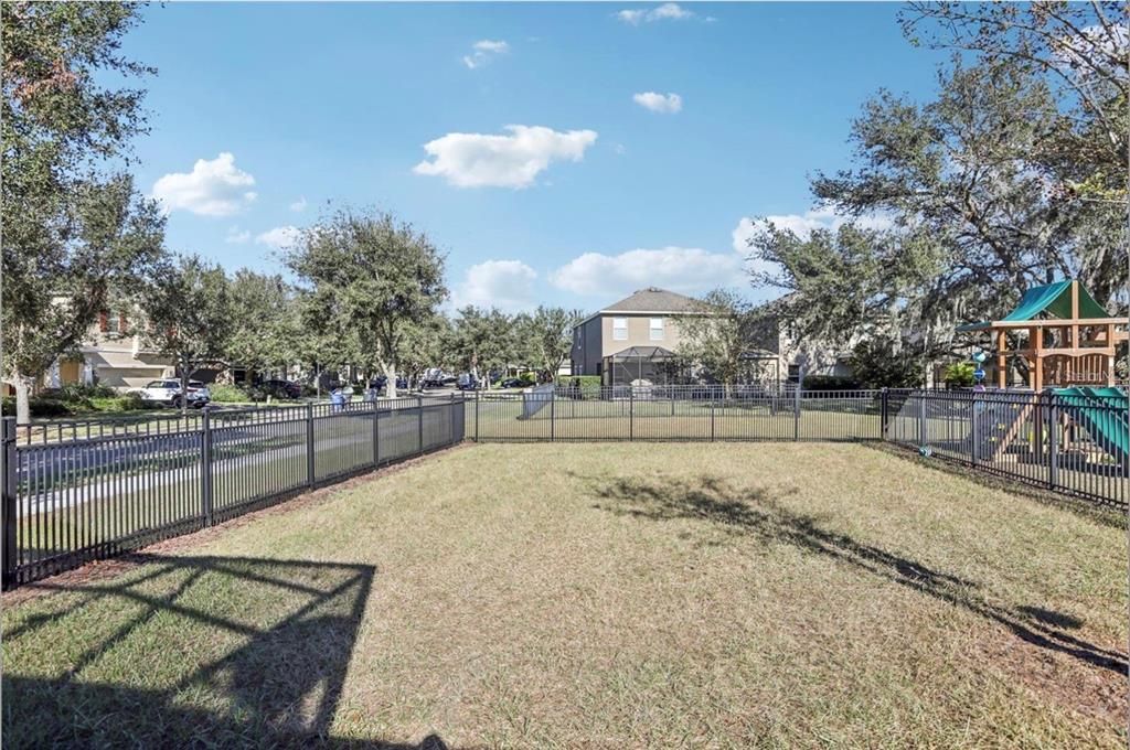 Active With Contract: $399,900 (3 beds, 2 baths, 1840 Square Feet)