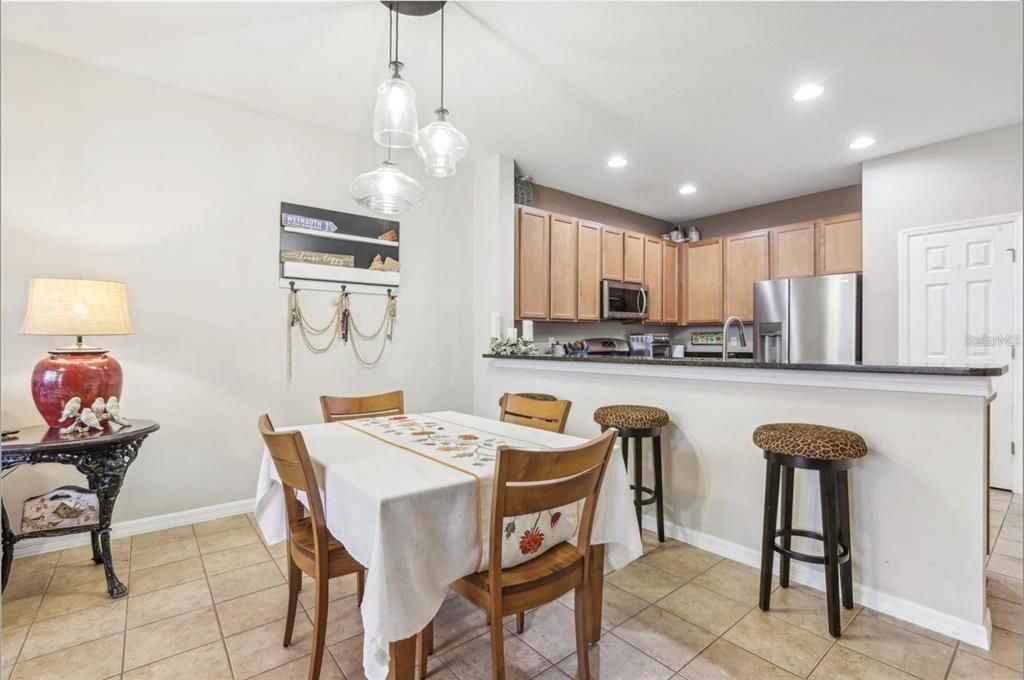 Active With Contract: $399,900 (3 beds, 2 baths, 1840 Square Feet)