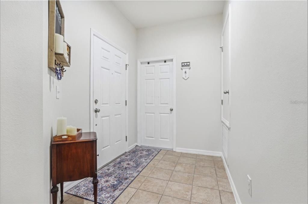 Active With Contract: $399,900 (3 beds, 2 baths, 1840 Square Feet)