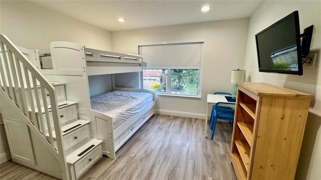 For Rent: $3,650 (4 beds, 2 baths, 2077 Square Feet)