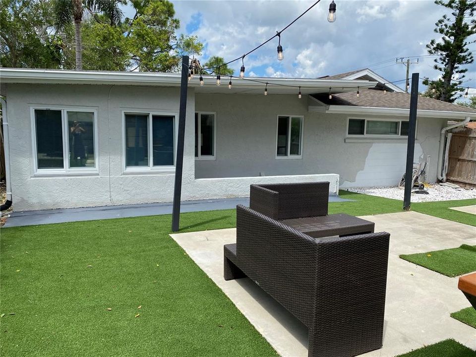 待售: $450,000 (2 贝兹, 2 浴室, 1415 平方英尺)