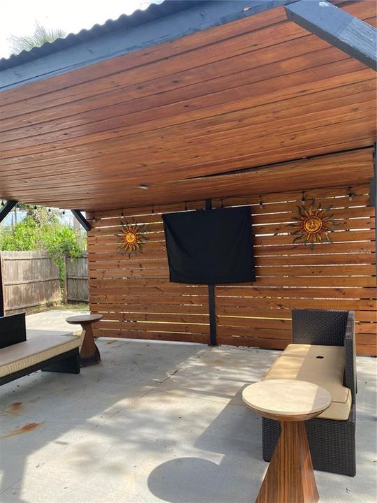 待售: $450,000 (2 贝兹, 2 浴室, 1415 平方英尺)