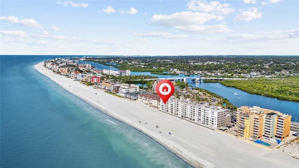 For Sale: $699,900 (2 beds, 2 baths, 990 Square Feet)