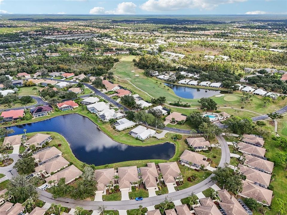 合同活跃: $400,000 (3 贝兹, 2 浴室, 1814 平方英尺)