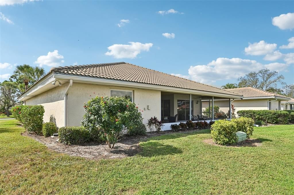 合同活跃: $400,000 (3 贝兹, 2 浴室, 1814 平方英尺)